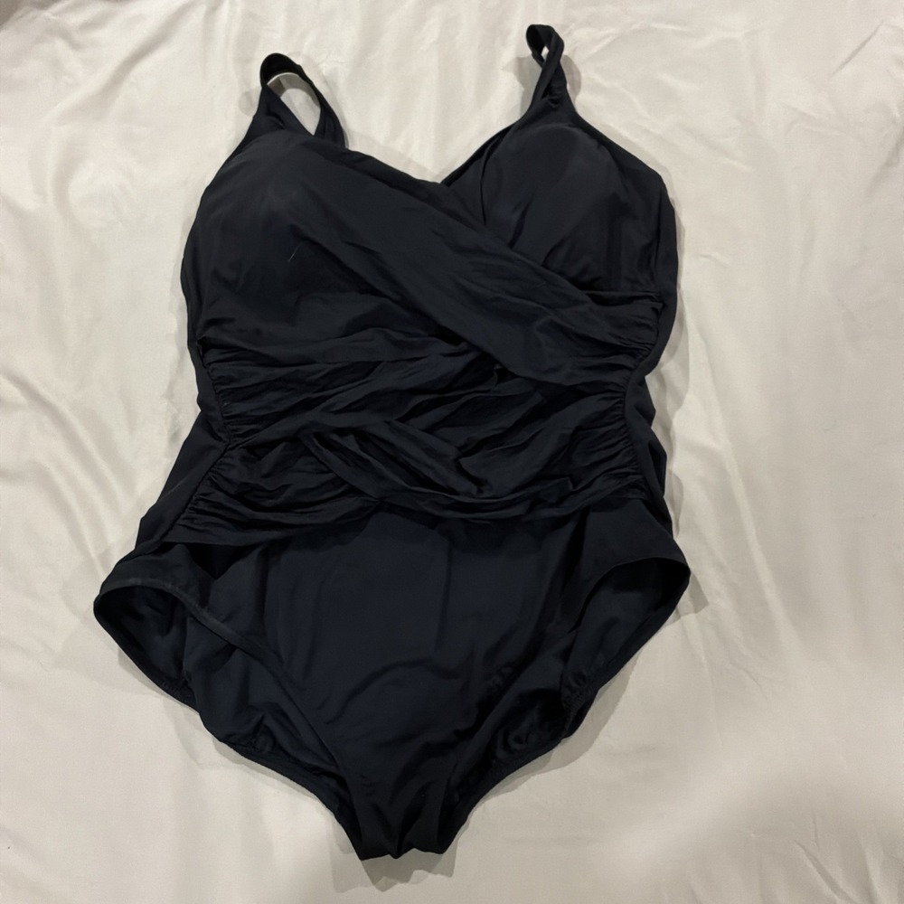 Lands' End SlenderSuit Wrap One Piece Black Swimsuit Bathing Suit Plus‎ Size 22W